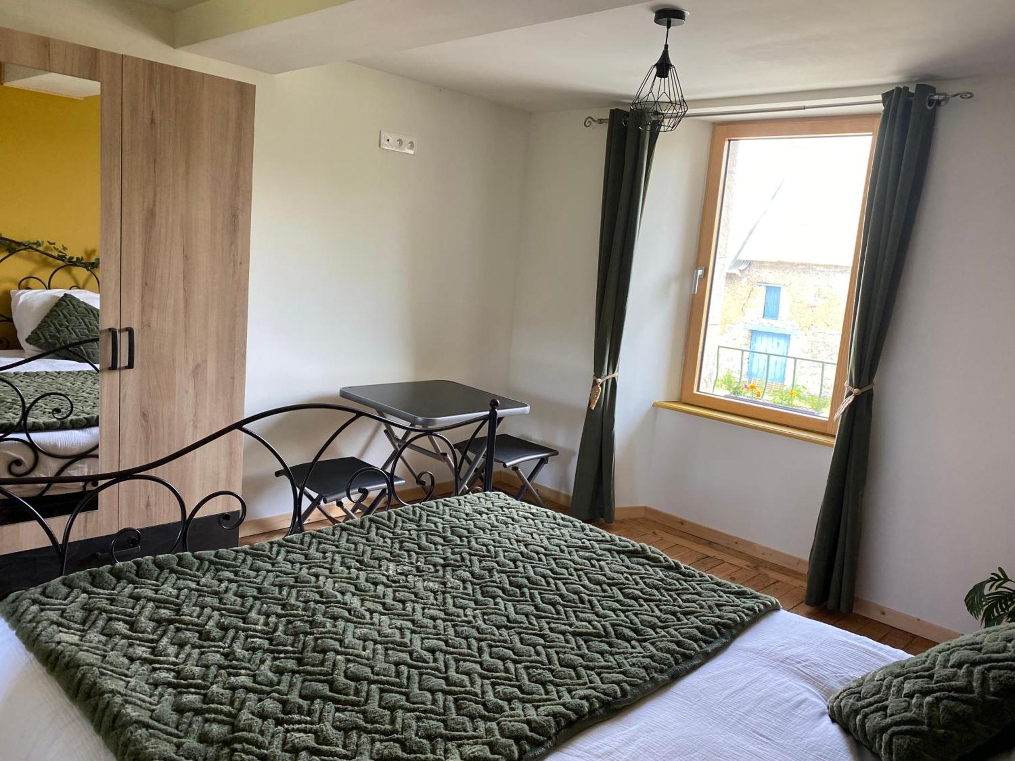 La Pautiere Bed and Breakfast Saint-Sauveur-Lendelin Δωμάτιο φωτογραφία